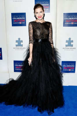 Allison Williams pic #654323