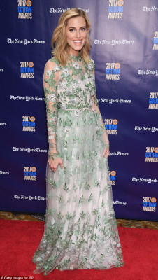 Allison Williams pic #984055