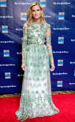 Allison Williams pic #984069