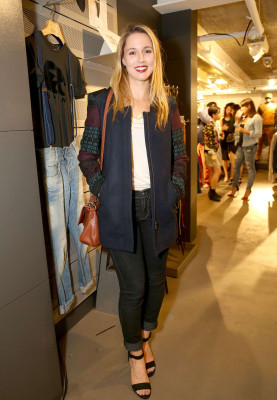 photo 18 in Alona Tal gallery [id637721] 2013-10-15 00:00:00