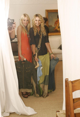 photo 11 in Aly and Aj gallery [id496050] 2012-06-06 00:00:00