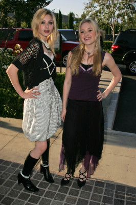 Aly and Aj pic #344492