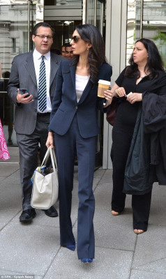 Amal Clooney pic #1141610
