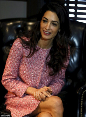 Amal Clooney pic #796905
