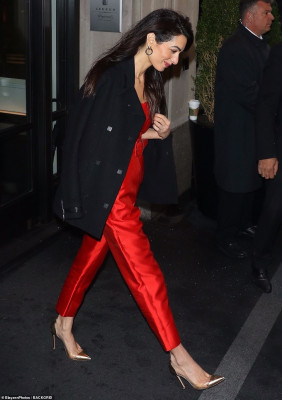 Amal Clooney pic #1110247