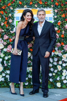Amal Clooney pic #1115433