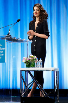 Amal Clooney pic #1141624