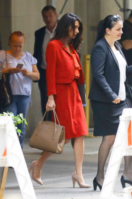 Amal Clooney pic #965339