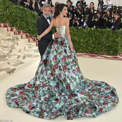 Amal Clooney pic #1035647