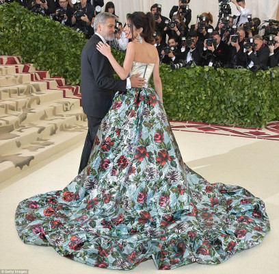 Amal Clooney pic #1035646