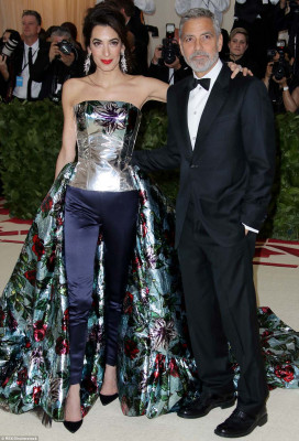 Amal Clooney pic #1035645