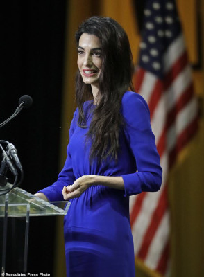 Amal Clooney pic #1036965