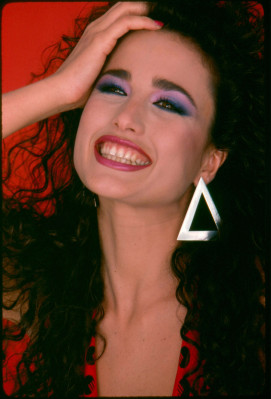 photo 9 in Andie Macdowell gallery [id193573] 2009-11-03 00:00:00