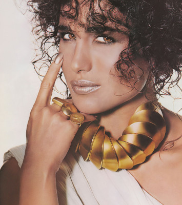 photo 26 in Andie Macdowell gallery [id105911] 2008-08-05 00:00:00