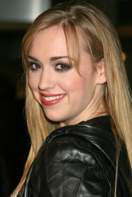 photo 18 in Andrea Bowen gallery [id233365] 2010-02-05 00:00:00