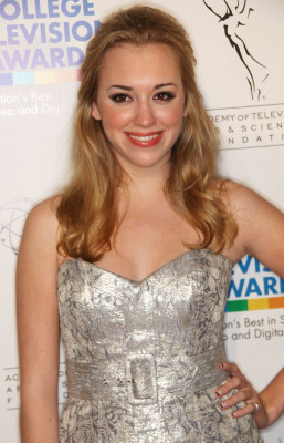photo 16 in Andrea Bowen gallery [id233381] 2010-02-05 00:00:00
