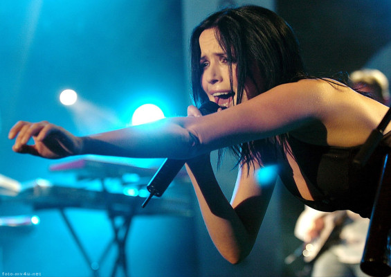 photo 6 in Andrea Corr gallery [id642788] 2013-10-29 00:00:00