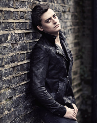 photo 13 in Aneurin Barnard gallery [id844885] 2016-04-06 00:00:00