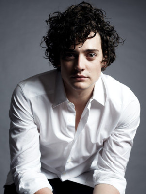 photo 14 in Aneurin Barnard gallery [id844884] 2016-04-06 00:00:00