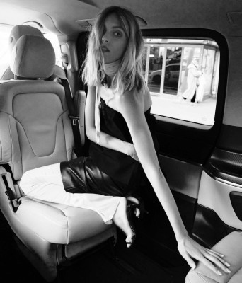 photo 11 in Anja Rubik gallery [id1369910] 2025-04-19 00:00:00