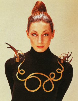 photo 18 in Anjelica Huston gallery [id358432] 2011-03-21 00:00:00