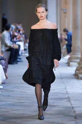 Anna Ewers pic #1237181