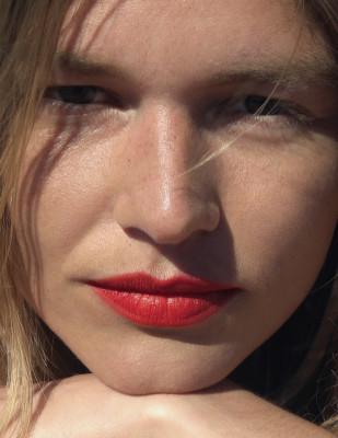 Anna Ewers pic #1351875