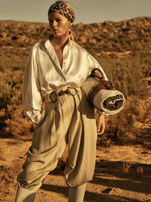 Anna Ewers pic #1119196