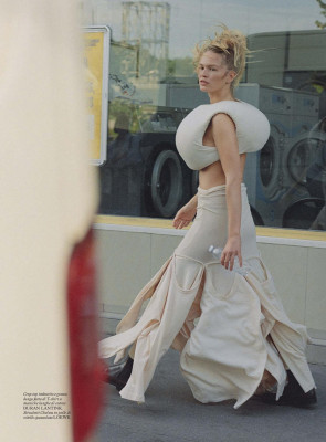 Anna Ewers pic #1351596