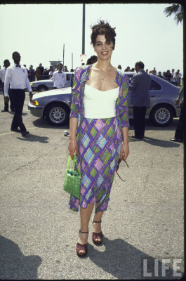 Annabella Sciorra pic #320356