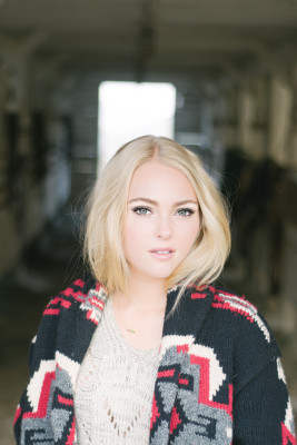 photo 3 in AnnaSophia Robb gallery [id543996] 2012-10-17 00:00:00