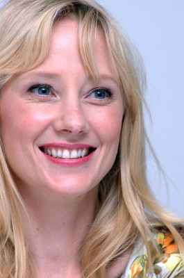 photo 4 in Anne Heche gallery [id206106] 2009-11-27 00:00:00