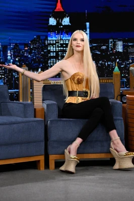 photo 19 in Anya Taylor-Joy gallery [id1317266] 2022-12-12 00:00:00