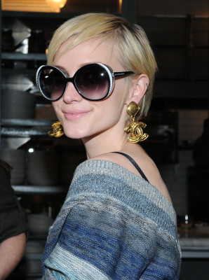 photo 12 in Ashlee Simpson gallery [id306716] 2010-11-19 00:00:00