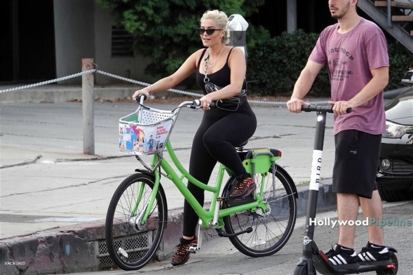 Bebe Rexha pic #1067975