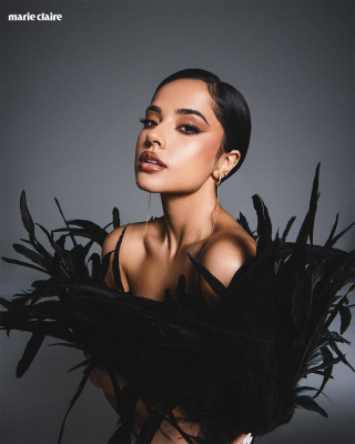 Becky G  pic #1340290