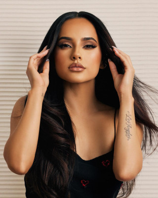 Becky G  pic #1341554