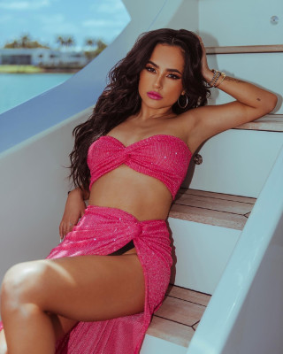 Becky G  pic #1295746