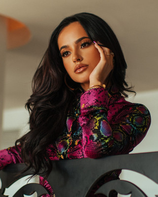 Becky G  pic #1295478
