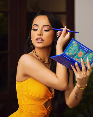 Becky G  pic #1300337