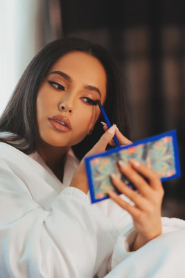 Becky G  pic #1301100
