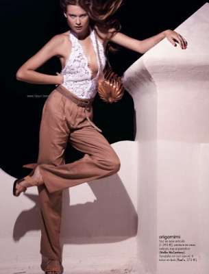 photo 3 in Behati Prinsloo gallery [id245433] 2010-03-26 00:00:00