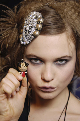 Behati Prinsloo pic #263014