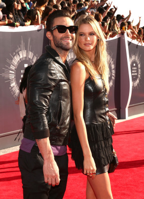 photo 13 in Behati Prinsloo gallery [id724838] 2014-08-31 00:00:00