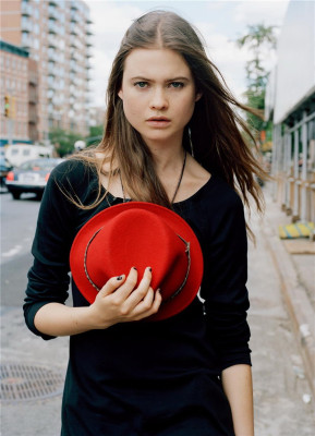 photo 17 in Behati Prinsloo gallery [id181456] 2009-09-18 00:00:00