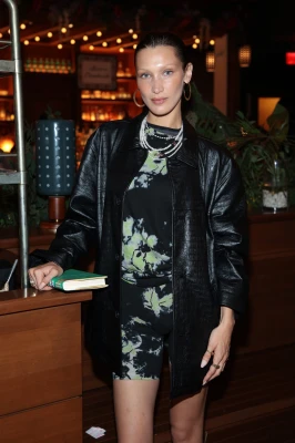 photo 11 in Bella Hadid gallery [id1307384] 2022-08-08 00:00:00