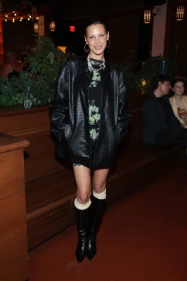 photo 10 in Bella Hadid gallery [id1307385] 2022-08-08 00:00:00