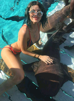 Bella Thorne pic #900938