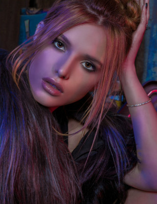 Bella Thorne pic #839702