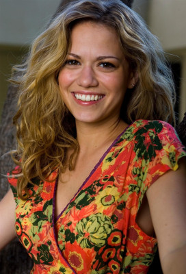 Bethany Joy Galeotti pic #219863